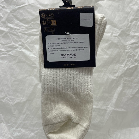 VANS. HALF CREW Socks 
HAUTEUR CHENLE CALCETIN DE MEDIA CAÑA
"OFF THE WALL"
1 pa - Picture 13 of 16